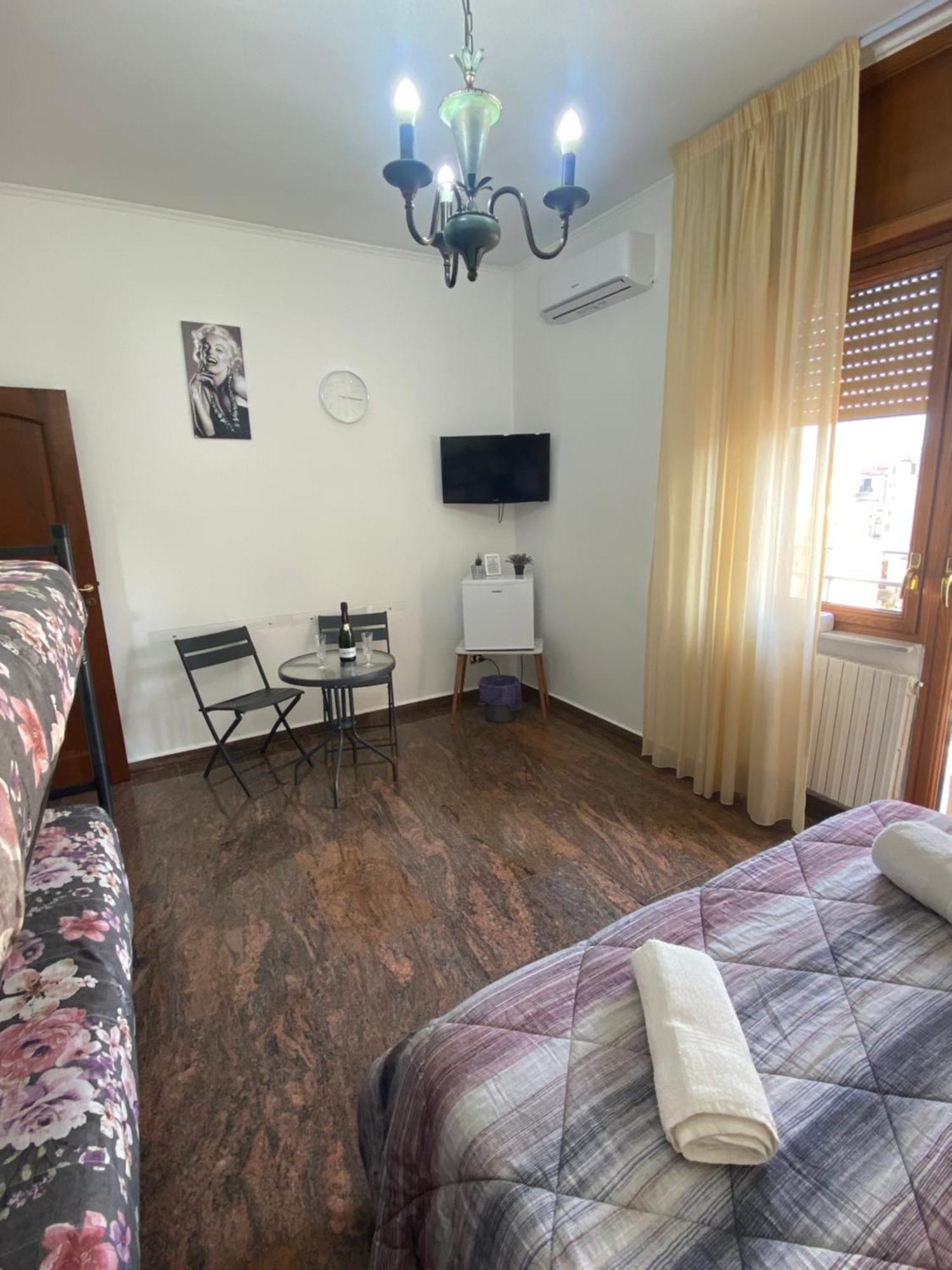 Silvana House Неаполь Экстерьер фото
